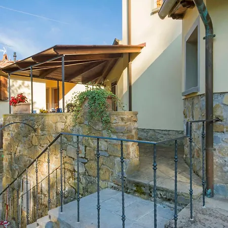 Simone By Interhome *